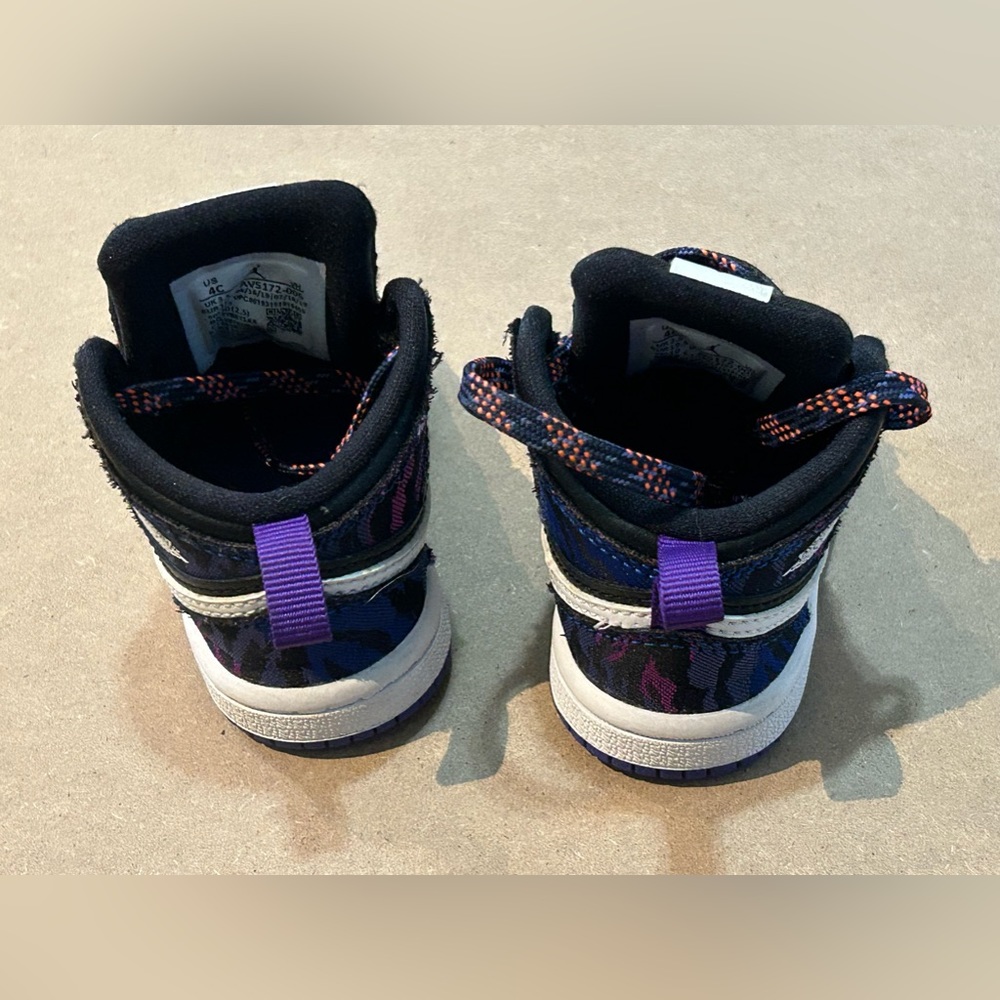 Jordan 1 Retro size 4C Preowned - Picture 3 of 7